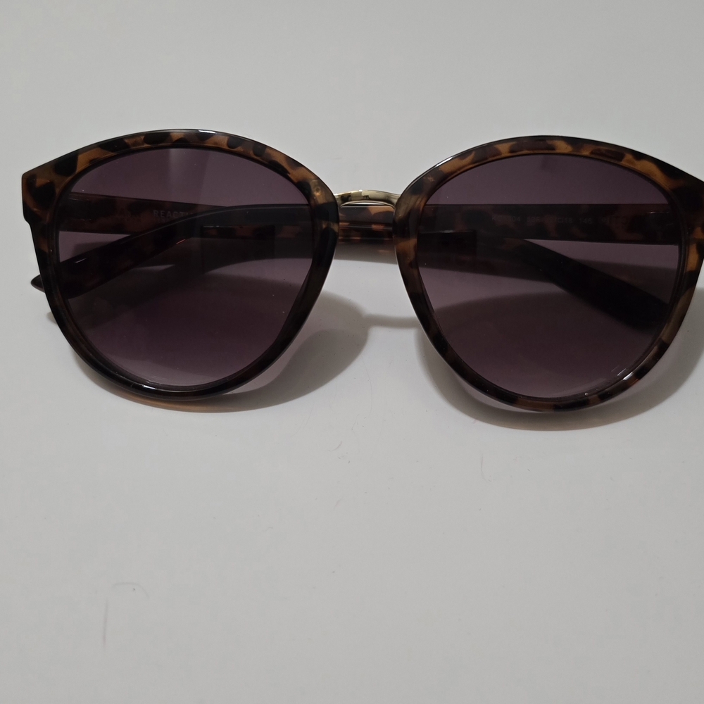 Kenneth cole reaction Sunglasses